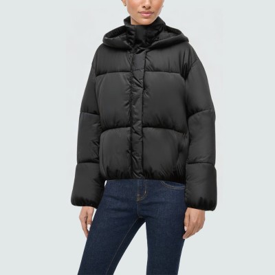 Women's lightweight quilted hooded down jacket