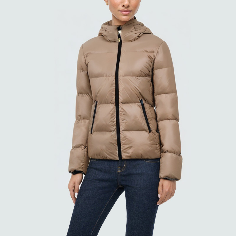 Lightweight warm hooded women's down jacket