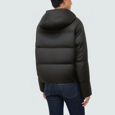 Women's lightweight quilted hooded down jacket