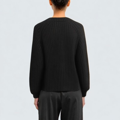 Black simple women's knitted cardigan