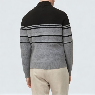 Loose-fitting zip-up men's knit cardigan