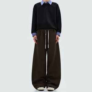 Elastic waistband loose straight leg sweatpants