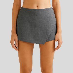Asymmetrical zipper casual shorts